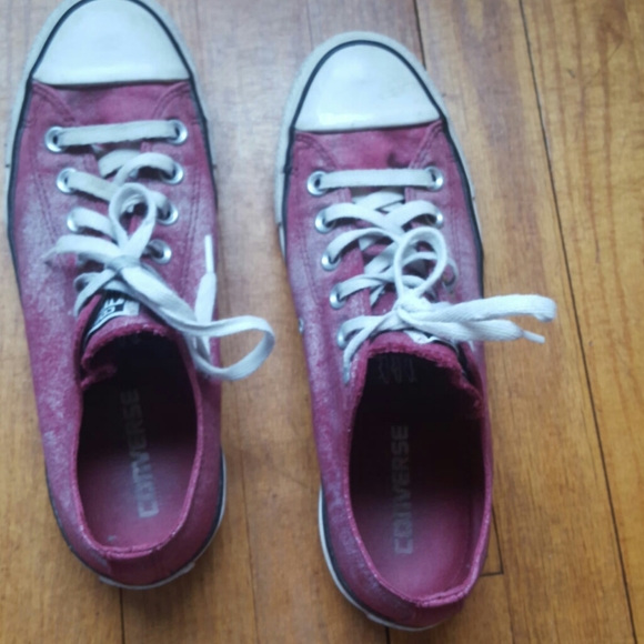 Frosted Burgundy Converse - Picture 2 of 9
